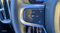 Volvo XC40 XC40 PLUS B3 (G) MILD HYBRID DARK - Miniatura 20
