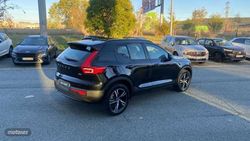 Volvo XC40 XC40 PLUS B3 (G) MILD HYBRID DARK - Miniatura 29
