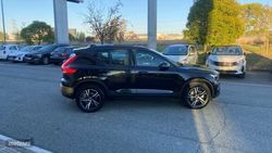 Volvo XC40 XC40 PLUS B3 (G) MILD HYBRID DARK - Miniatura 30