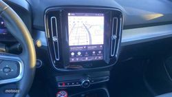 Volvo XC40 XC40 PLUS B3 (G) MILD HYBRID DARK - Miniatura 36