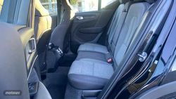 Volvo XC40 XC40 PLUS B3 (G) MILD HYBRID DARK - Miniatura 9