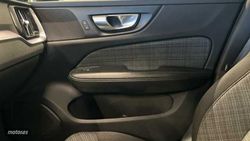 Volvo V 60 2.0 B4 D AWD CORE AUTO 197 CV - Miniatura 25
