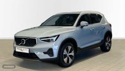 Volvo XC40 2.0 B3 MHEV CORE AUTO 163 CV - Miniatura 1