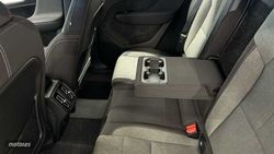 Volvo XC40 2.0 B3 MHEV CORE AUTO 163 CV - Miniatura 11