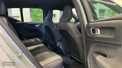 Volvo XC40 2.0 B3 MHEV CORE AUTO 163 CV - Miniatura 12