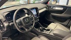 Volvo XC40 2.0 B3 MHEV CORE AUTO 163 CV - Miniatura 15