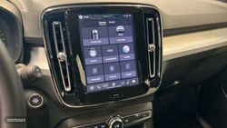 Volvo XC40 2.0 B3 MHEV CORE AUTO 163 CV - Miniatura 21
