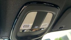 Volvo XC40 2.0 B3 MHEV CORE AUTO 163 CV - Miniatura 27