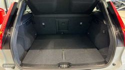 Volvo XC40 2.0 B3 MHEV CORE AUTO 163 CV - Miniatura 32