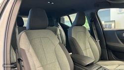 Volvo XC40 2.0 B3 MHEV CORE AUTO 163 CV - Miniatura 7