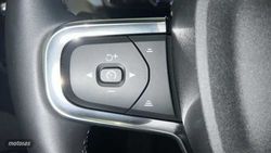 Volvo XC40 XC40 Plus, B3 Mild hybrid, Gasolina, Dark - Miniatura 17