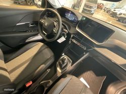 Peugeot 208 Gasolina 100 S&S 6 Vel. MAN Allure - Miniatura 20