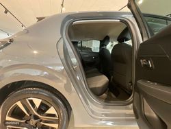 Peugeot 208 Gasolina 100 S&S 6 Vel. MAN Allure - Miniatura 22