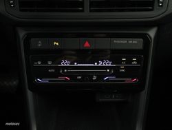 Volkswagen T-Cross 1.0 TSI 81KW DSG ADVANCE 5P - Miniatura 11