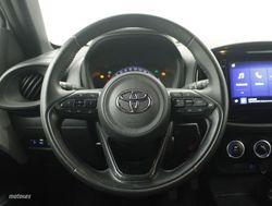 Toyota Aygo X Cross 1.0 VVT-I PLAY 5P - Miniatura 13