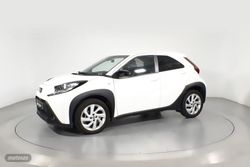 Toyota Aygo X Cross 1.0 VVT-I PLAY 5P - Miniatura 20