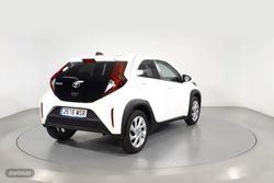 Toyota Aygo X Cross 1.0 VVT-I PLAY 5P - Miniatura 25