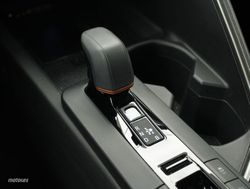 Toyota C-HR 2.0 PHEV HYBRID ADVANCE CVT 5P - Miniatura 10