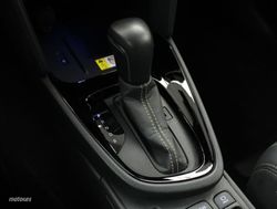 Toyota Yaris Cross 1.5 VVT-I HYBRID ADVENTURE 5P - Miniatura 10