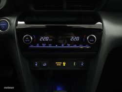 Toyota Yaris Cross 1.5 VVT-I HYBRID ADVENTURE 5P - Miniatura 11