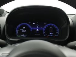 Toyota Yaris Cross 1.5 VVT-I HYBRID STYLE 5P - Miniatura 9