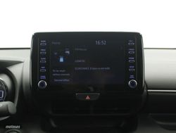 Toyota Yaris 1.5 VVT-I HYBRID STYLE 5P - Miniatura 12