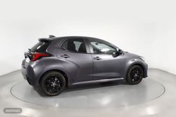 Toyota Yaris 1.5 VVT-I HYBRID STYLE 5P - Miniatura 24
