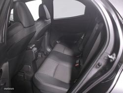 Toyota Yaris 1.5 VVT-I HYBRID STYLE 5P - Miniatura 26