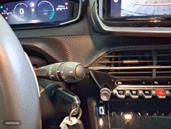 Peugeot 208 HYBRID 100 eDCS6 Allure - Miniatura 15