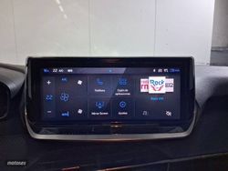 Peugeot 208 HYBRID 100 eDCS6 Allure - Miniatura 9
