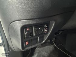 Nissan Juke 1.6i 16V Visia 4X2 117 CV - Miniatura 21