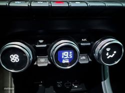Renault Captur 1.0 TCE 90CV Techno Bitono - Miniatura 12