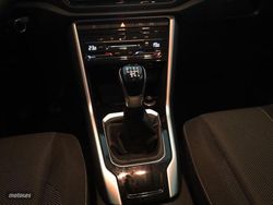 Volkswagen T-Roc 1.0 TSI 110CV Life - Miniatura 14