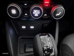 Dacia Duster 1.3 TCE 150CV Extreme EDC - Miniatura 15