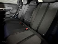 Peugeot 3008 1.2 130CV Allure Pack - Miniatura 16