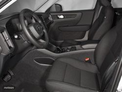 Volvo XC40 1.5 129CV T2 Essential Auto - Miniatura 12