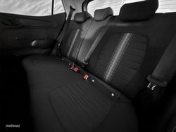 Hyundai i10 1.0 MPI 66CV Essence - Miniatura 13