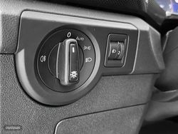Volkswagen T-Cross 1.0 TSI 115CV Life - Miniatura 17