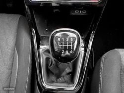 Volkswagen T-Cross 1.0 TSI 115CV Life - Miniatura 18