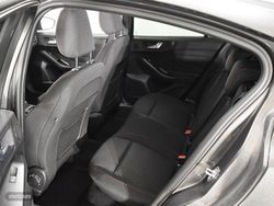 Ford Focus 1.0 Ecoboost 125CV MHEV ST Line X - Miniatura 13