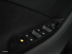 Skoda Kamiq 1.0 TSI 115CV Selection - Miniatura 20