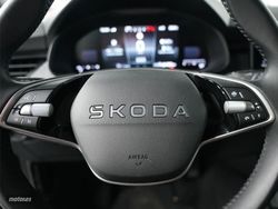 Skoda Kamiq 1.0 TSI 115CV Selection - Miniatura 8