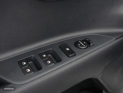 Kia Stonic 1.0 TGDI 100CV Active - Miniatura 17