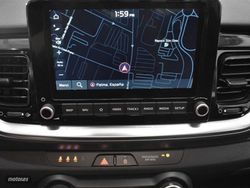 Kia Stonic 1.0 TGDI 100CV Active - Miniatura 10