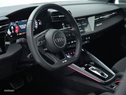 Audi A3 2.0 TDI 150CV 35 SLine Stronic - Miniatura 16
