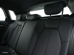 Audi A3 2.0 TDI 150CV 35 SLine Stronic - Miniatura 18
