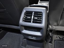 Volkswagen Tiguan 1.5 eTSI 150CV R-Line DSG - Miniatura 16