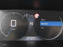 Peugeot 2008 1.2 145CV Allure Hybrid eDCS6 - Miniatura 16