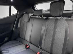Peugeot 2008 1.2 145CV Allure Hybrid eDCS6 - Miniatura 23