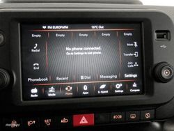 Fiat Panda 1.0 70CV Cross Hybrid - Miniatura 7